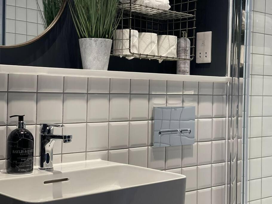 Trendy Apartment In Cardiff Free Parking Ngoại thất bức ảnh